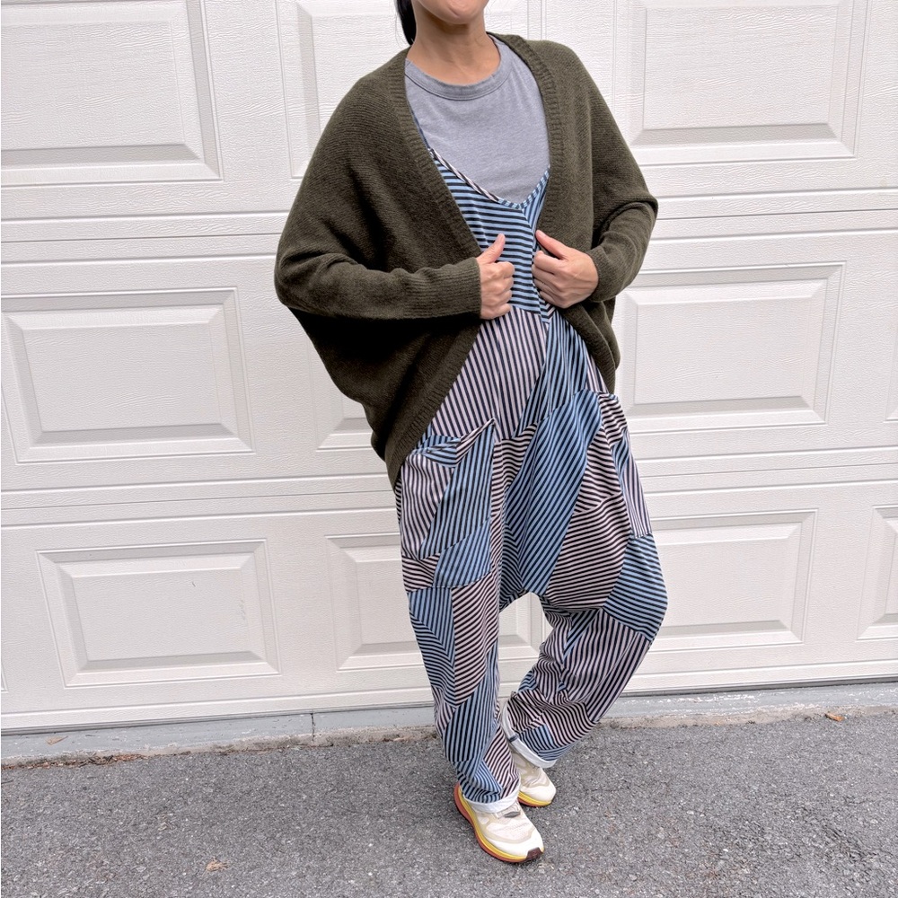 Uniqlo lightweight seamless cocoon cardigan, color: dark olive